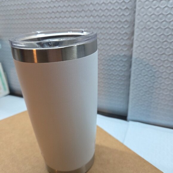 Yeti Rambler 20 oz Tumbler with Magslider Lid - White - NEW - Picture 2 of 5